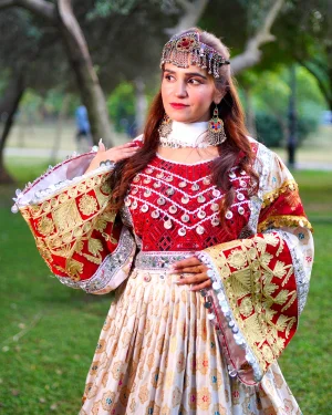 red-and-gold-afghan-kuchi-royal-dress